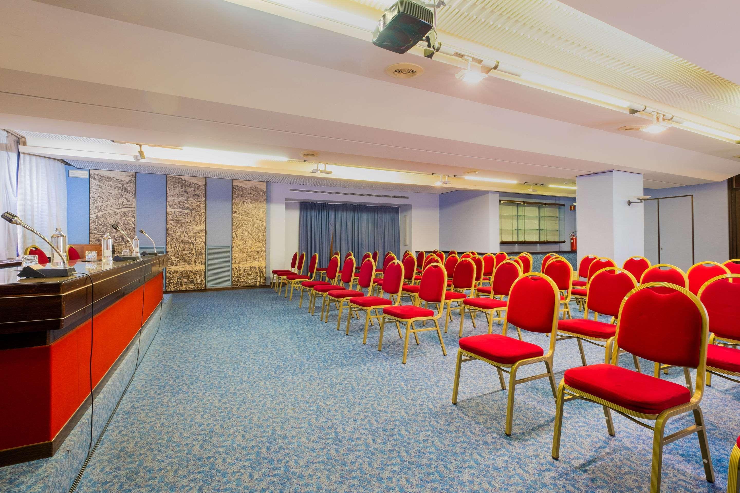 Quality Hotel Delfino Venezia Mestre Esterno foto