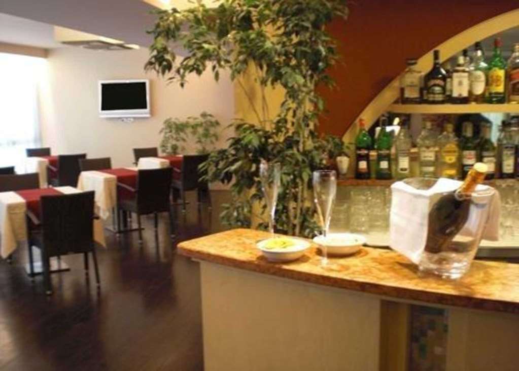 Quality Hotel Delfino Venezia Mestre Ristorante foto