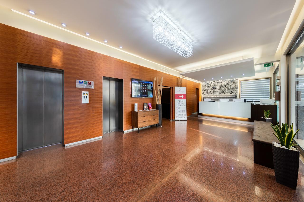 Quality Hotel Delfino Venezia Mestre Esterno foto